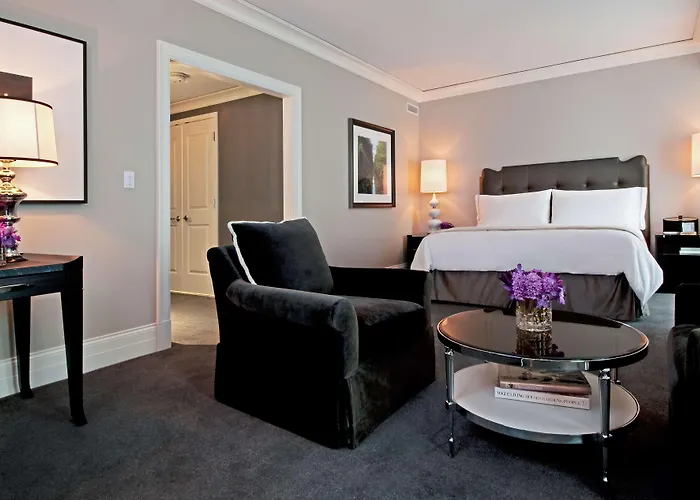 Waldorf Astoria Chicago
